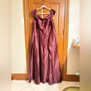 Burgundy bridesmaid dress with pockets, but can be used as a prom dress!